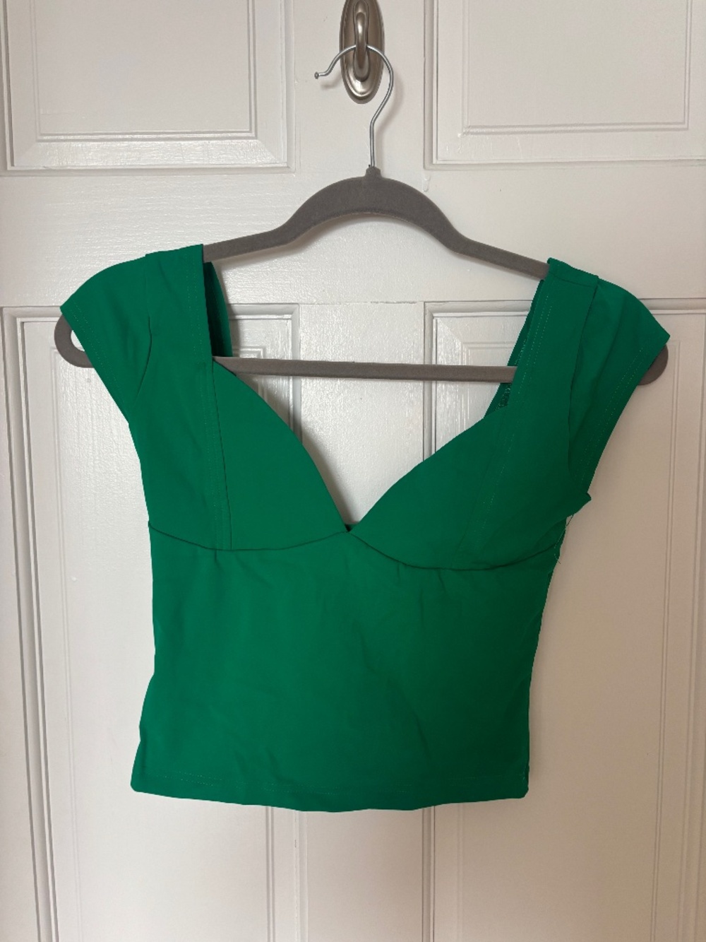 Green v neck crop top